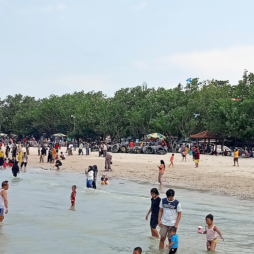 Pantai Dalegan Gresik: Pesona Tersembunyi di Jawa Timur