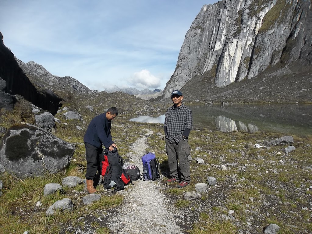 Danau 2 Grasberg: Permata Tersembunyi di Papua
