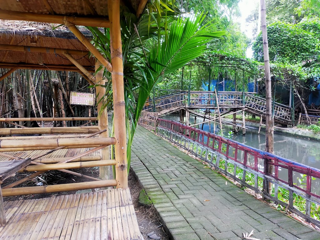 Sejuknya Wisata Batas Kampung di Surabaya: Gratis dan Menyegarkan!