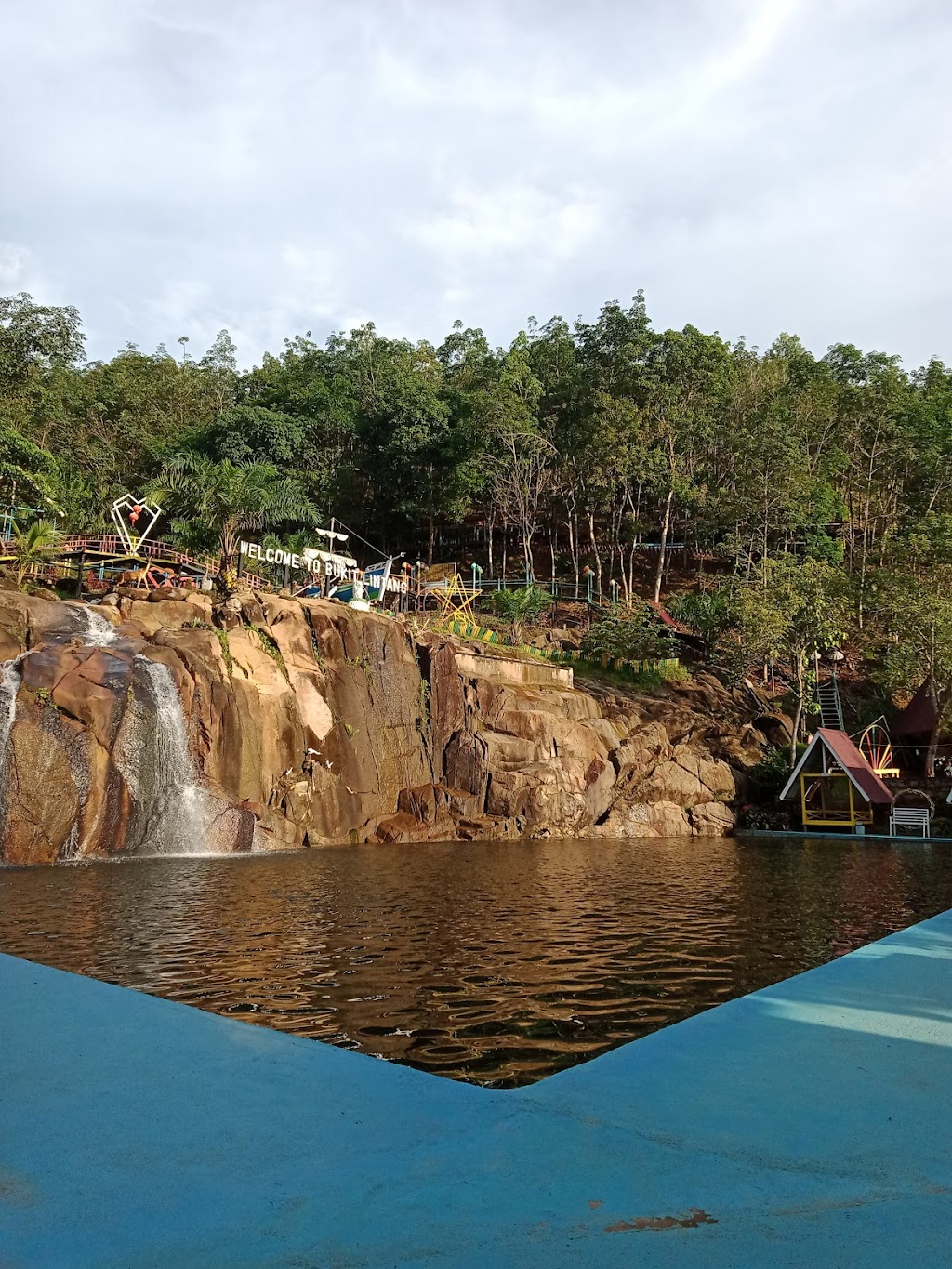 Taman Wisata Bukit Lintang Melawi: Pesona Alam Kalimantan Barat