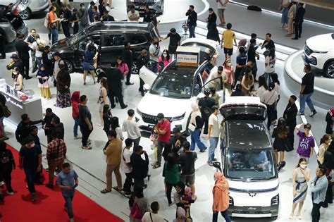 17 Kejutan di IIMS 2024: Mobil Listrik Gahar Sampai Teknologi AI Canggih! 17 Kejutan di IIMS 2024: Mobil Listrik Gahar Sampai Teknologi AI Canggih!