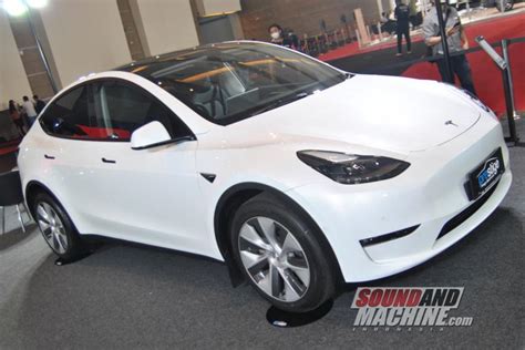 17 Kejutan di IIMS 2024: Mobil Listrik Gahar Sampai Teknologi AI Canggih! 17 Kejutan di IIMS 2024: Mobil Listrik Gahar Sampai Teknologi AI Canggih!