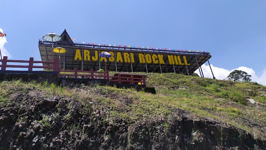Jelajahi Keindahan Arjasari Rock Hills di Bandung
