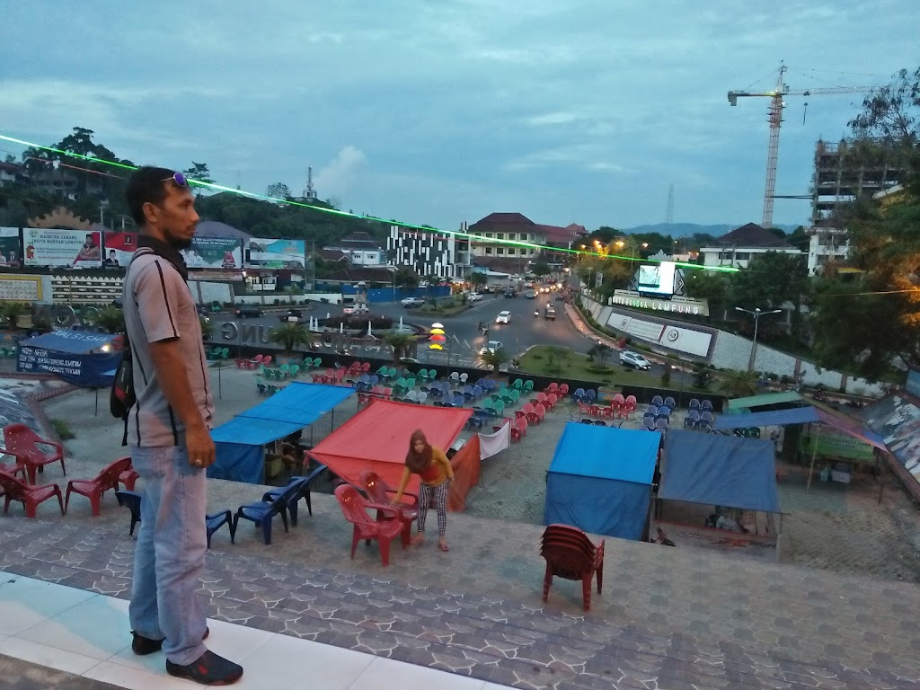 Menikmati Keindahan Lungsir (Taman Kota) Bandar Lampung