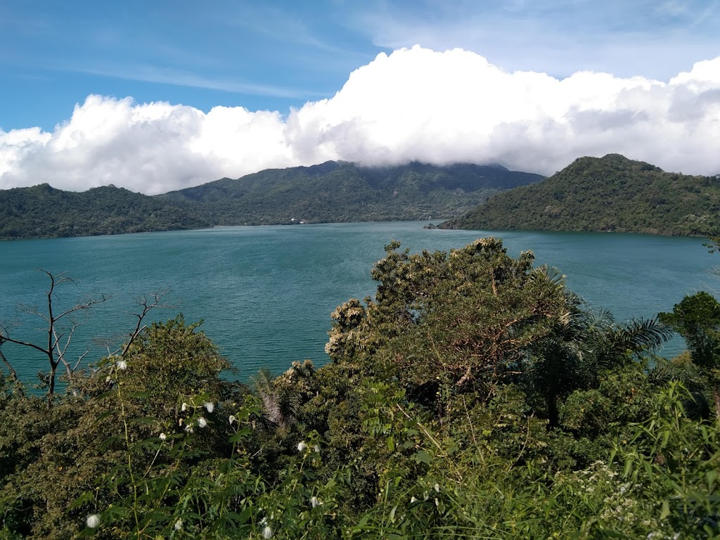 Pesona Danau Sano Nggoang: Surga Tersembunyi di Manggarai Barat