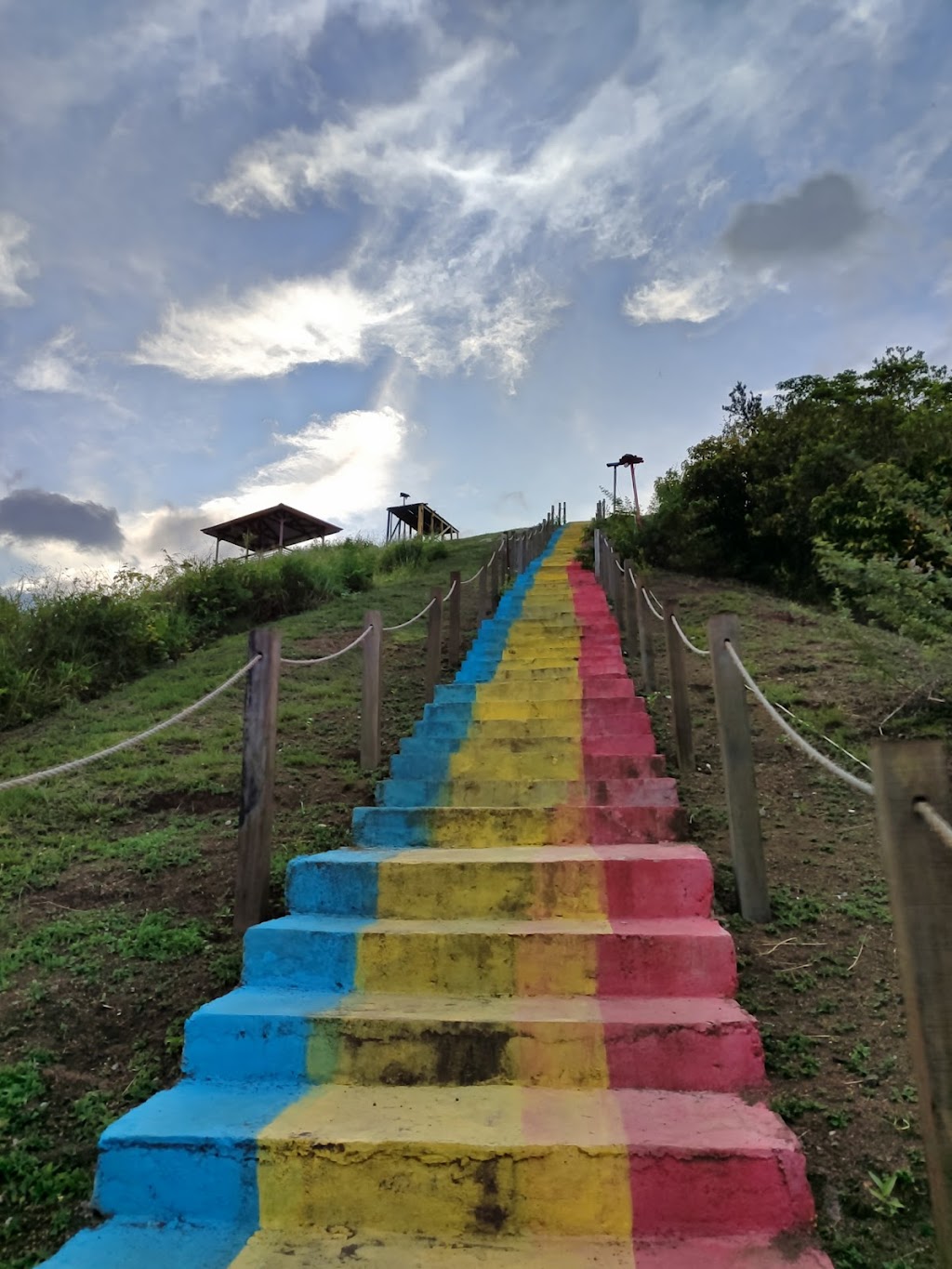 Bukit Bhulem Mokho: Pesona Alam Tersembunyi di Sentani, Papua