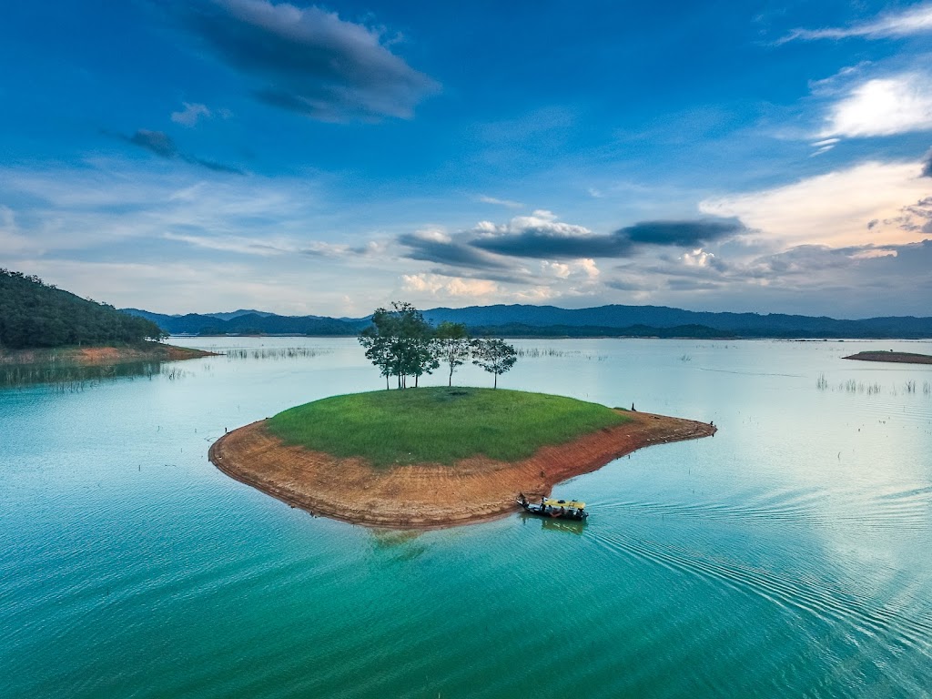 Puncak Kompe: Pesona Alam Tersembunyi di Riau