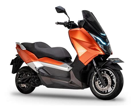 5 Motor Listrik Baru 2023: Bikin Kamu Ketagihan! 🤯