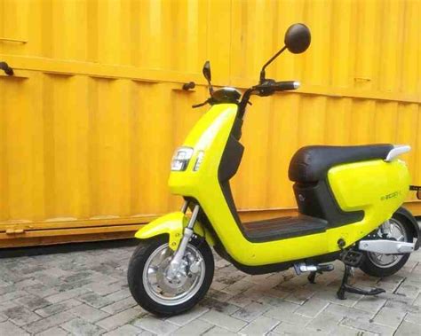 5 Motor Listrik Baru 2023: Bikin Kamu Ketagihan! 🤯
