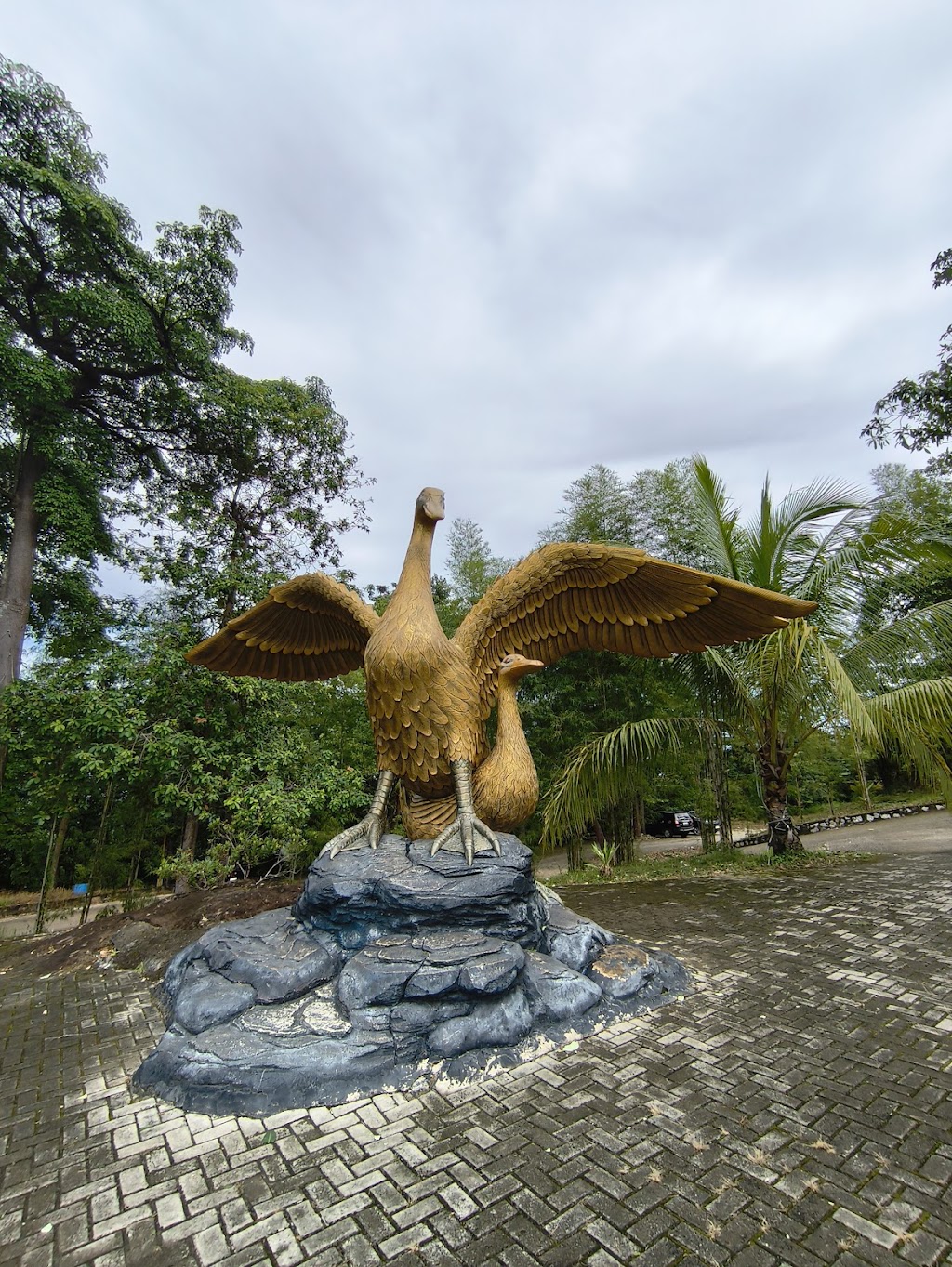 Bukit Bebek Emas: Pesona Tersembunyi di Bangka Tengah