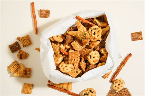 Gastroenterologist’s 1 Snack Pick for a Happy Gut