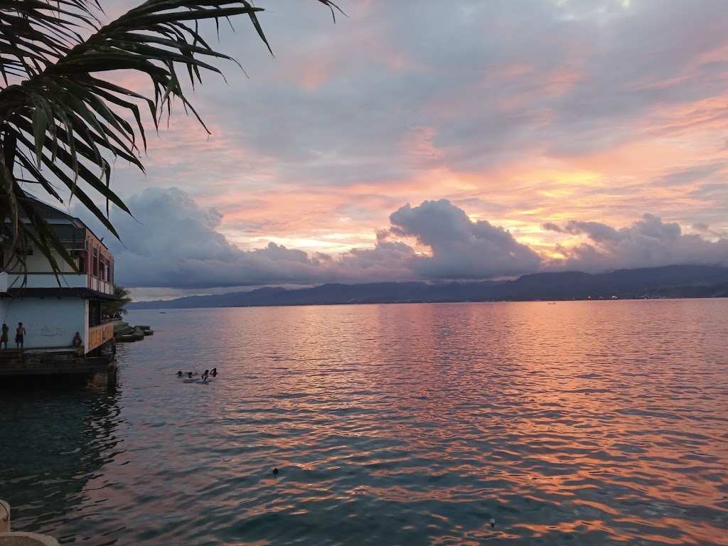 Pesona Pantai Wisata Tapal Kuda, Ambon: Keindahan Tersembunyi di Maluku