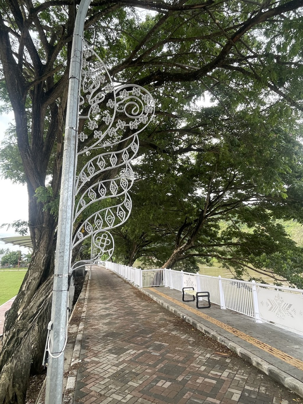 Santorini Talumolo: Pesona Tersembunyi di Gorontalo