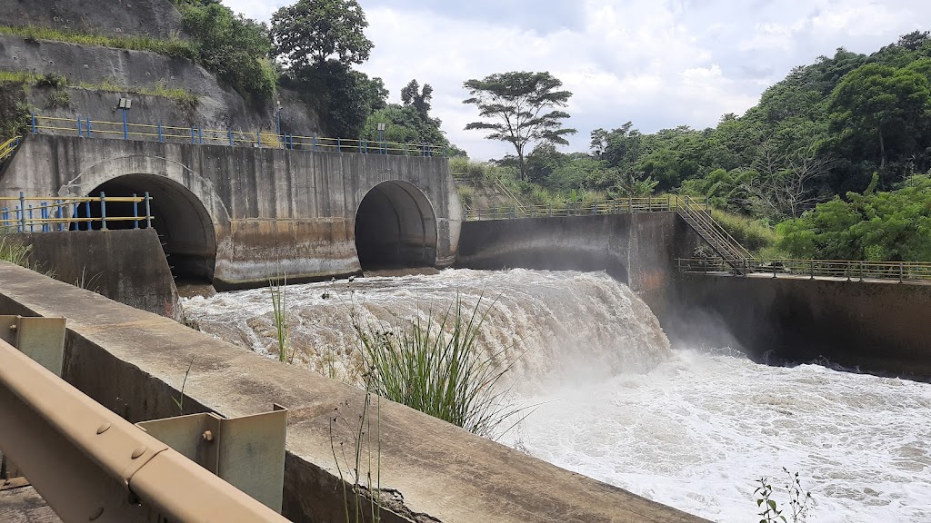 Curug Jompong: Pesona Air Terjun Tersembunyi di Bandung