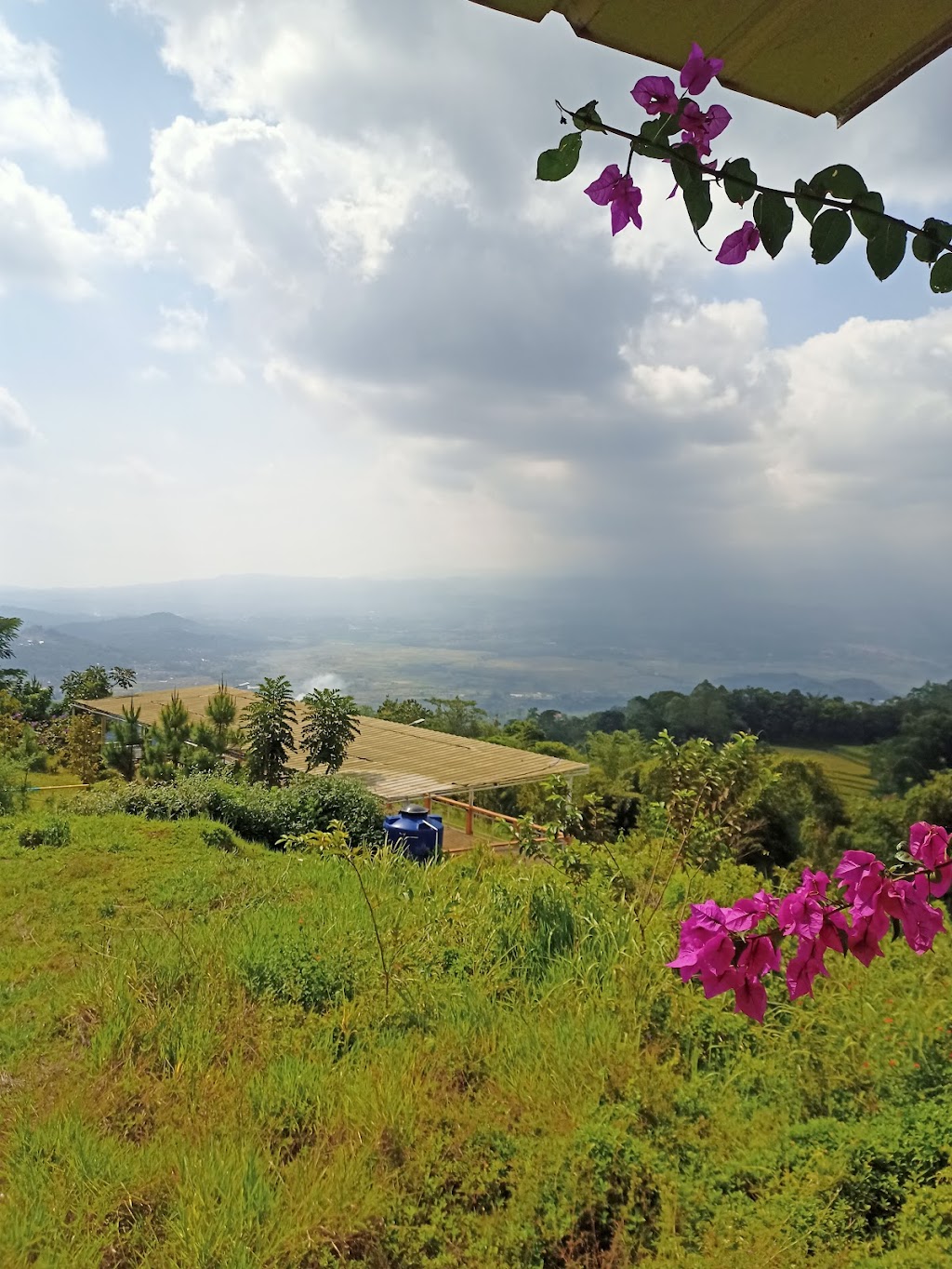 Pesona Tersembunyi Area Wisata Jahim di Majalengka