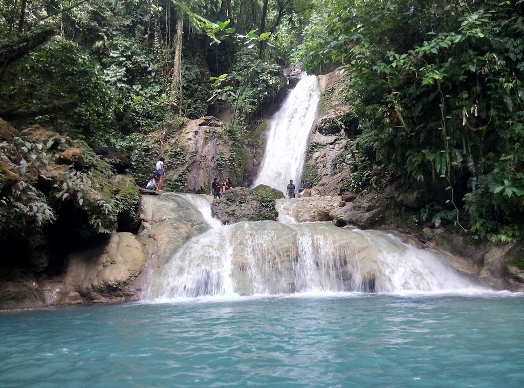 Air Terjun Bihewa: Pesona Alam Tersembunyi di Papua