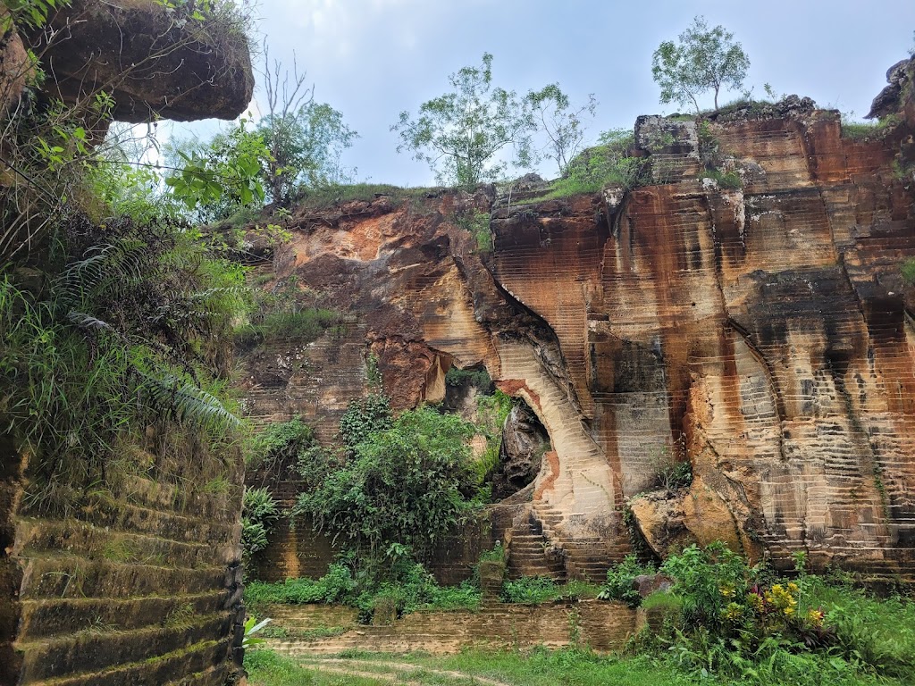 Bukit Pelalangan Arosbaya: Pesona Perbukitan di Bangkalan, Madura