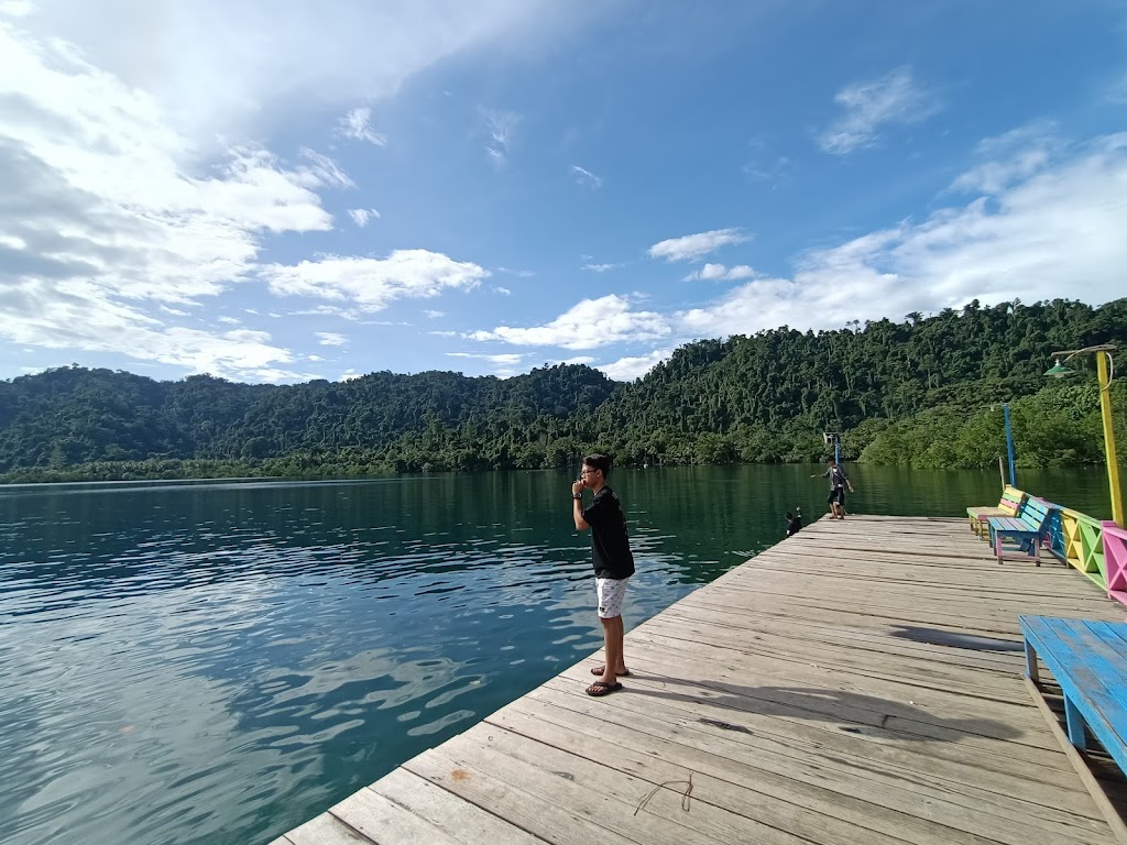 Pesona Pantai Erari, Nabire: Surga Tersembunyi di Papua