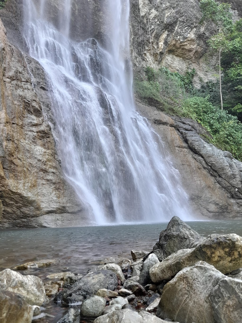 Air Terjun Boba: Pesona Tersembunyi di Morowali Utara